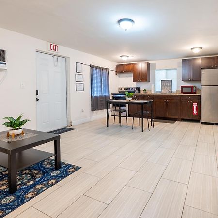 Cozy Private Apts In Hollywood By Hard Rock Casino! 外观 照片