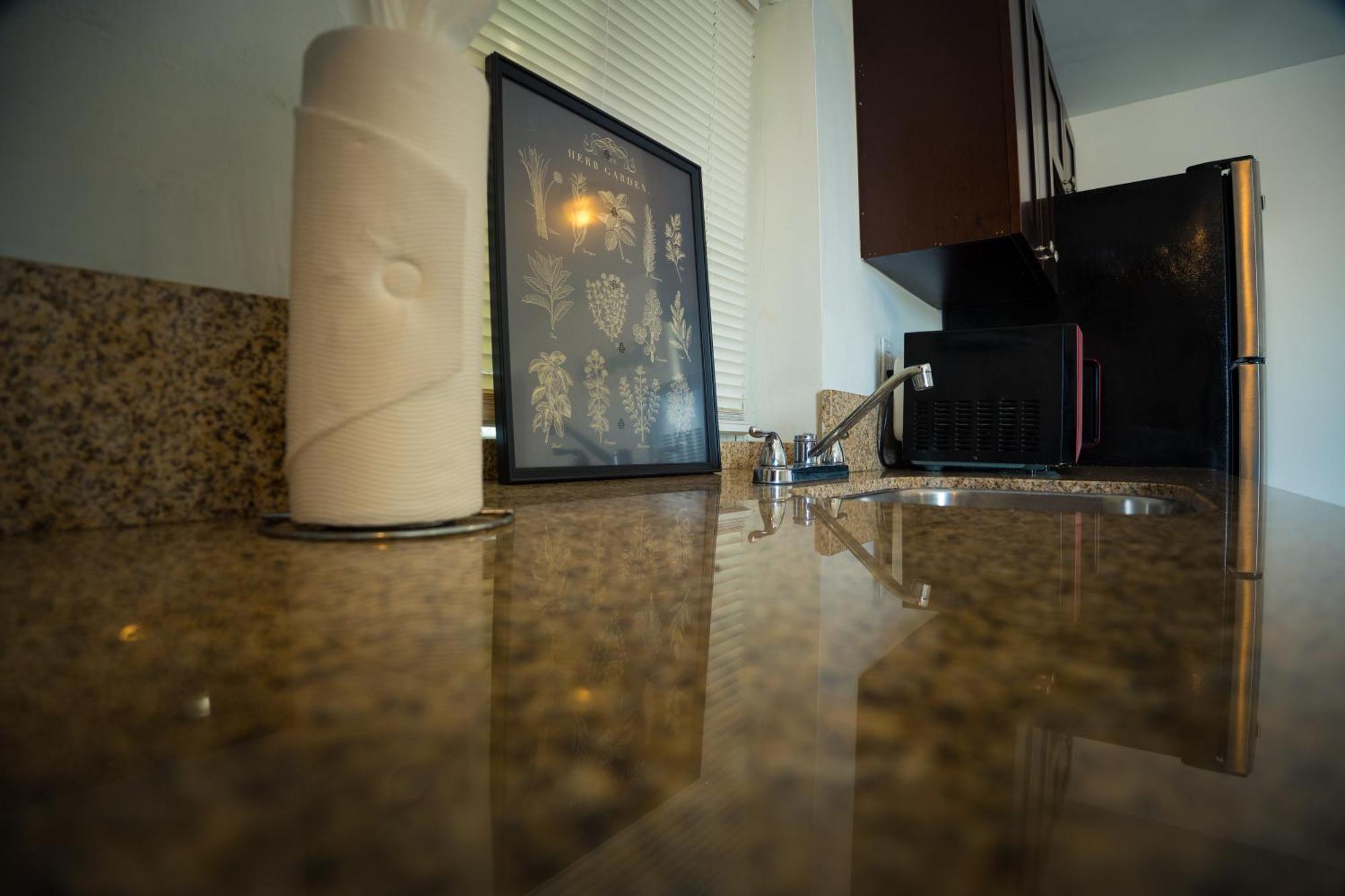 Cozy Private Apts In Hollywood By Hard Rock Casino! 外观 照片